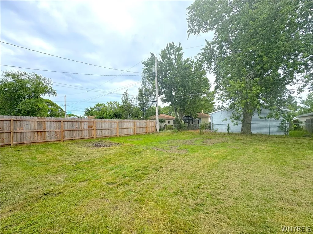 235 Harrison Avenue, Tonawanda, New York 14223, Tonawanda, New York 14223, 4 Bedroom Bedrooms, 8 Room Rooms,1 BathroomBathrooms,Residential,For Sale,235 Harrison Avenue, Tonawanda, New York 14223,0,B1704888