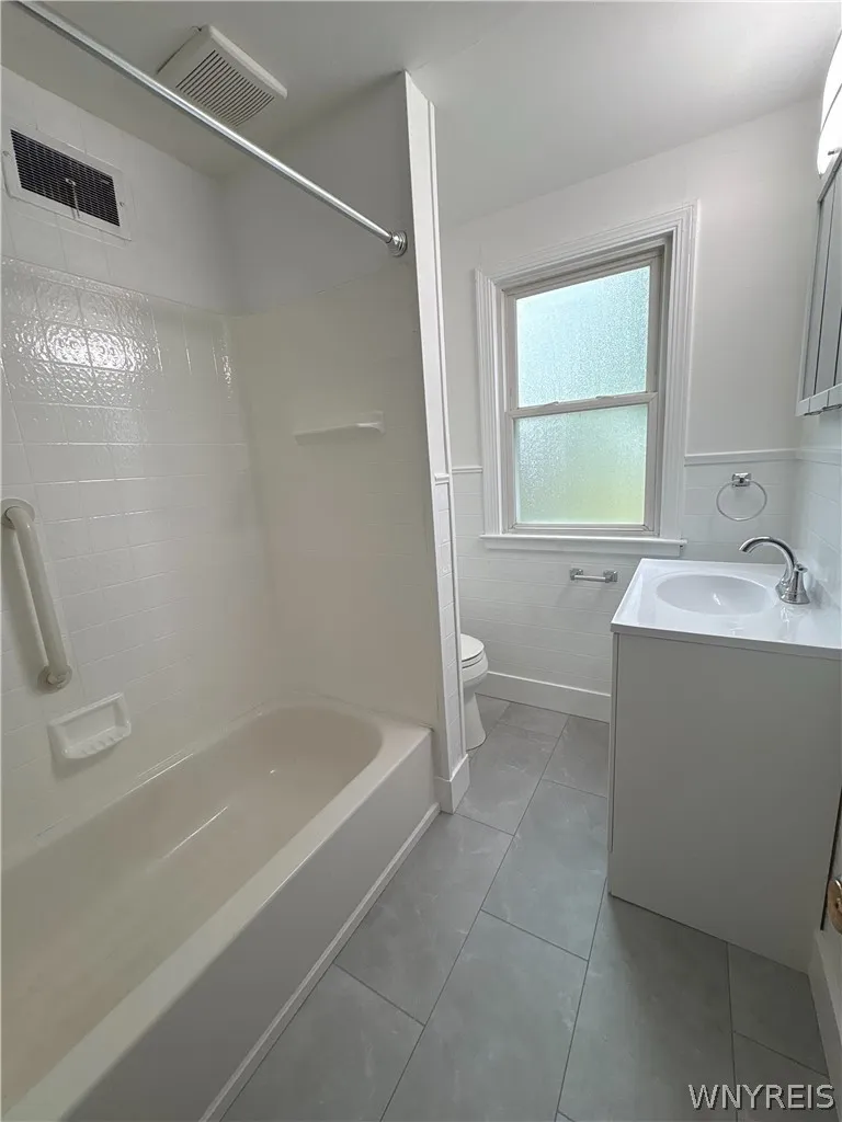 235 Harrison Avenue, Tonawanda, New York 14223, Tonawanda, New York 14223, 4 Bedroom Bedrooms, 8 Room Rooms,1 BathroomBathrooms,Residential,For Sale,235 Harrison Avenue, Tonawanda, New York 14223,0,B1704888