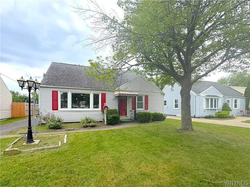 235 Harrison Avenue, Tonawanda, New York 14223, Tonawanda, New York 14223, 4 Bedroom Bedrooms, 8 Room Rooms,1 BathroomBathrooms,Residential,For Sale,235 Harrison Avenue, Tonawanda, New York 14223,0,B1704888
