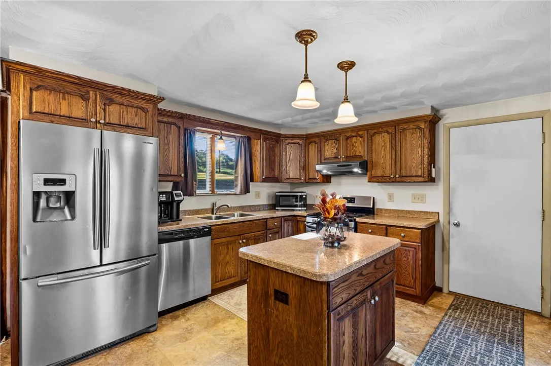 215 State Route 88 S, Arcadia, New York 14513, Arcadia, New York 14513, 4 Bedroom Bedrooms, 10 Room Rooms,1 BathroomBathrooms,Residential,For Sale,215 State Route 88 S, Arcadia, New York 14513,0,R1704661