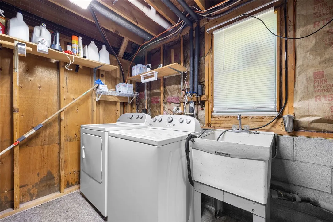 215 State Route 88 S, Arcadia, New York 14513, Arcadia, New York 14513, 4 Bedroom Bedrooms, 10 Room Rooms,1 BathroomBathrooms,Residential,For Sale,215 State Route 88 S, Arcadia, New York 14513,0,R1704661