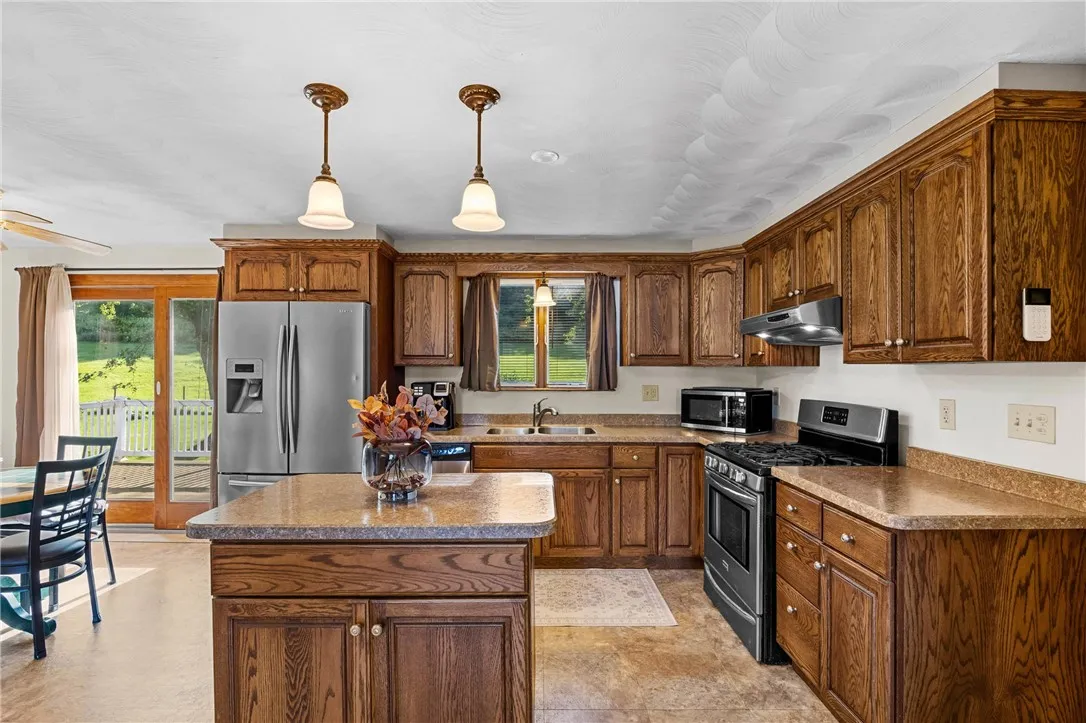 215 State Route 88 S, Arcadia, New York 14513, Arcadia, New York 14513, 4 Bedroom Bedrooms, 10 Room Rooms,1 BathroomBathrooms,Residential,For Sale,215 State Route 88 S, Arcadia, New York 14513,0,R1704661
