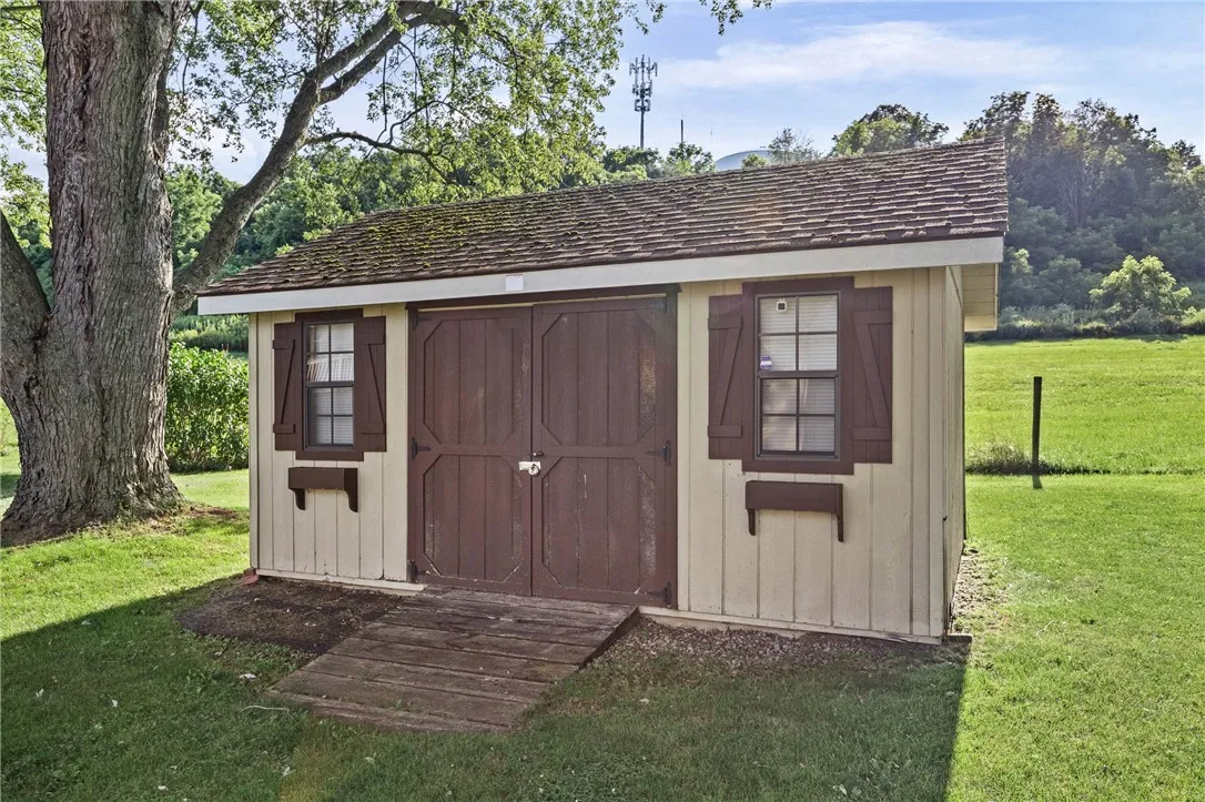 215 State Route 88 S, Arcadia, New York 14513, Arcadia, New York 14513, 4 Bedroom Bedrooms, 10 Room Rooms,1 BathroomBathrooms,Residential,For Sale,215 State Route 88 S, Arcadia, New York 14513,0,R1704661