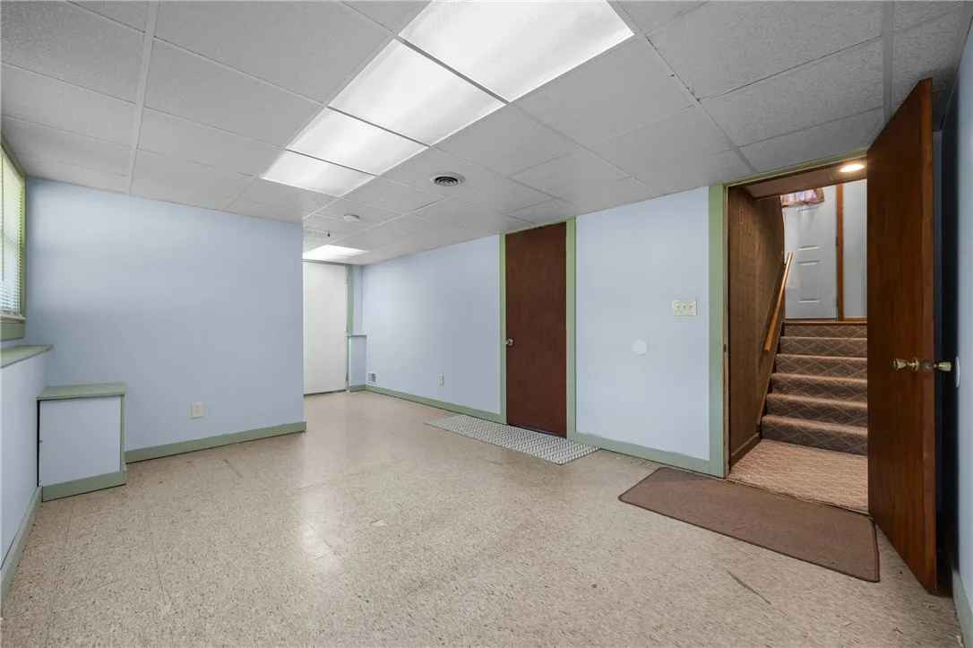 215 State Route 88 S, Arcadia, New York 14513, Arcadia, New York 14513, 4 Bedroom Bedrooms, 10 Room Rooms,1 BathroomBathrooms,Residential,For Sale,215 State Route 88 S, Arcadia, New York 14513,0,R1704661