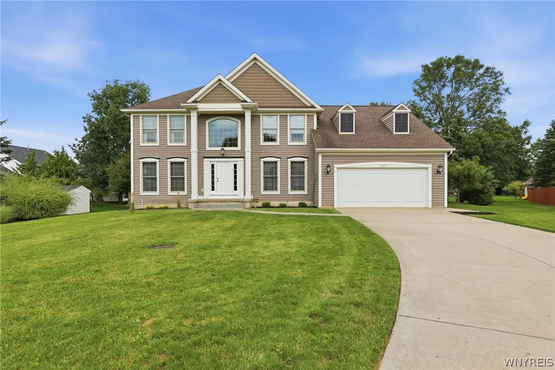 8304 Silver Fox Court, Clarence, New York 14221, Clarence, New York 14221, 4 Bedroom Bedrooms, 10 Room Rooms,2 BathroomBathrooms,Residential,For Sale,8304 Silver Fox Court, Clarence, New York 14221,0,B1704293