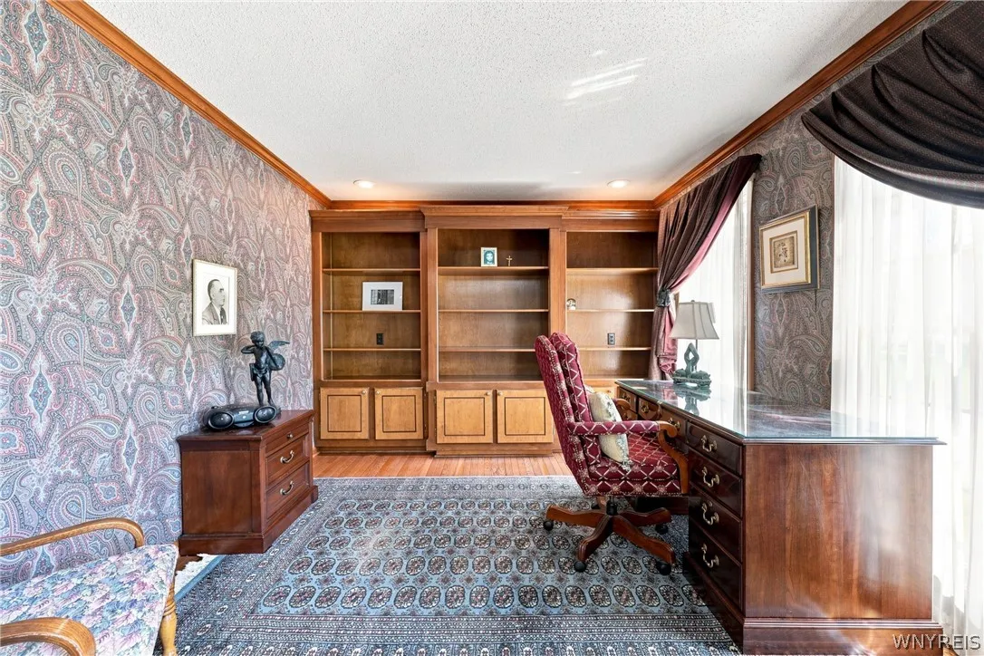 8304 Silver Fox Court, Clarence, New York 14221, Clarence, New York 14221, 4 Bedroom Bedrooms, 10 Room Rooms,2 BathroomBathrooms,Residential,For Sale,8304 Silver Fox Court, Clarence, New York 14221,0,B1704293