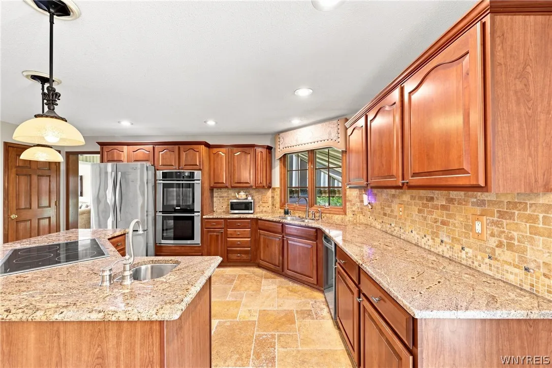 8304 Silver Fox Court, Clarence, New York 14221, Clarence, New York 14221, 4 Bedroom Bedrooms, 10 Room Rooms,2 BathroomBathrooms,Residential,For Sale,8304 Silver Fox Court, Clarence, New York 14221,0,B1704293