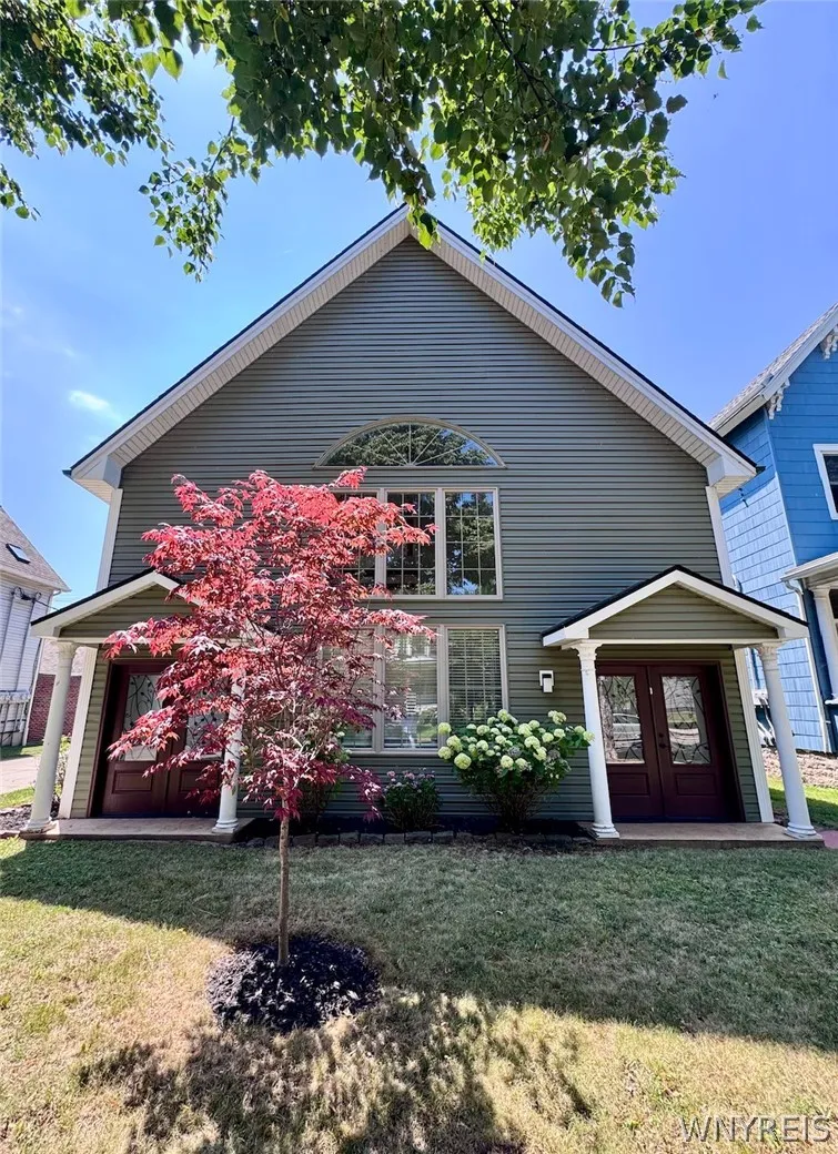 762 Columbus Parkway, Buffalo, New York 14213, Buffalo, New York 14213, 3 Bedroom Bedrooms, 6 Room Rooms,2 BathroomBathrooms,Residential Lease,For Rent,762 Columbus Parkway, Buffalo, New York 14213,0,B1705067