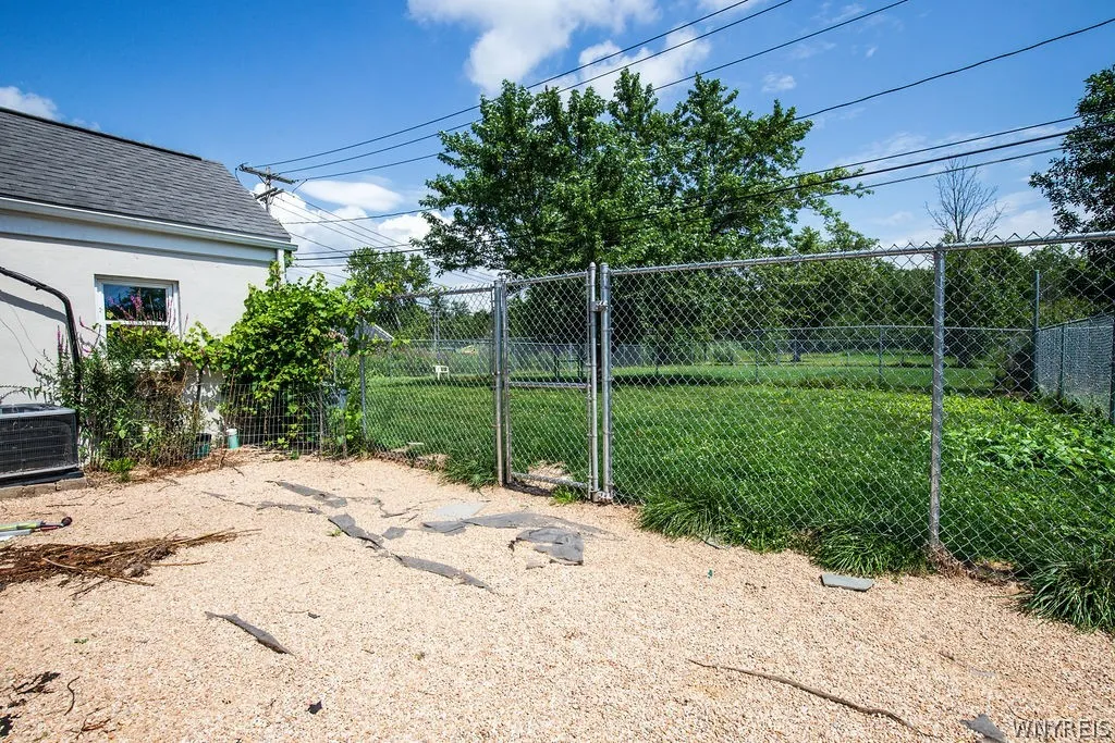 1791 Grand Island Boulevard, Grand Island, New Yor, Grand Island, New York 14072, ,Commercial Sale,For Sale,1791 Grand Island Boulevard, Grand Island, New Yor,0,B1704564