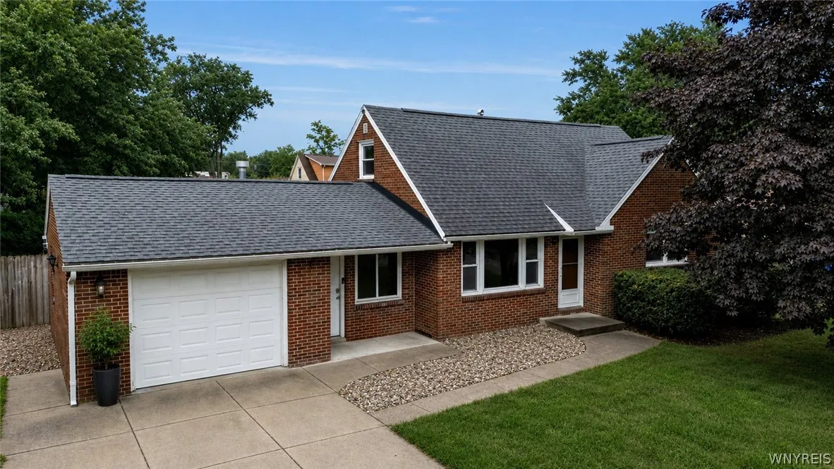 3773 Sowles Road, Hamburg, New York 14075, Hamburg, New York 14075, 4 Bedroom Bedrooms, 7 Room Rooms,1 BathroomBathrooms,Residential,For Sale,3773 Sowles Road, Hamburg, New York 14075,0,B1705602