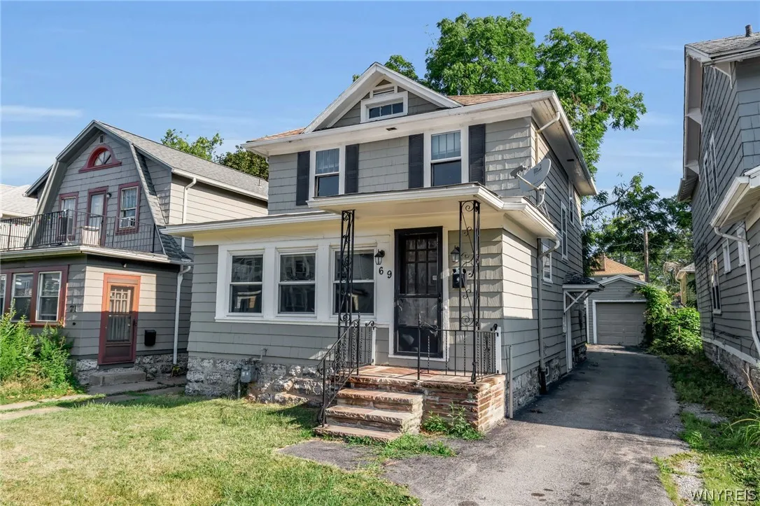 69 West Northrup Place, Buffalo, New York 14214, Buffalo, New York 14214, 4 Bedroom Bedrooms, 7 Room Rooms,1 BathroomBathrooms,Residential Lease,For Rent,69 West Northrup Place, Buffalo, New York 14214,0,B1705943