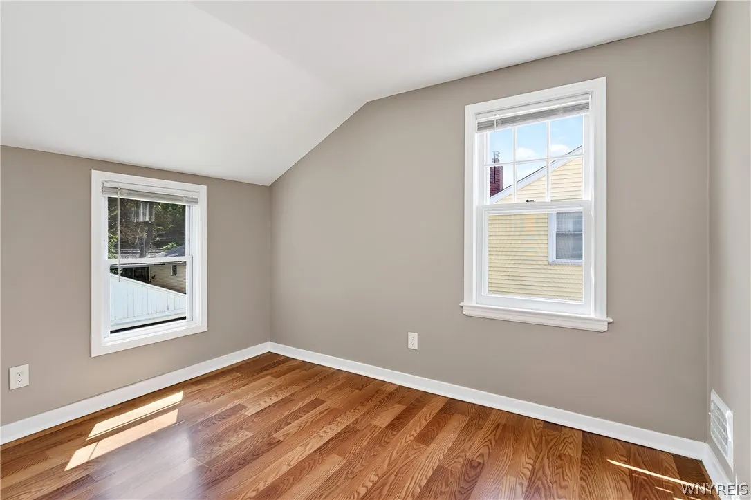Right Apt. - Bedroom 2
