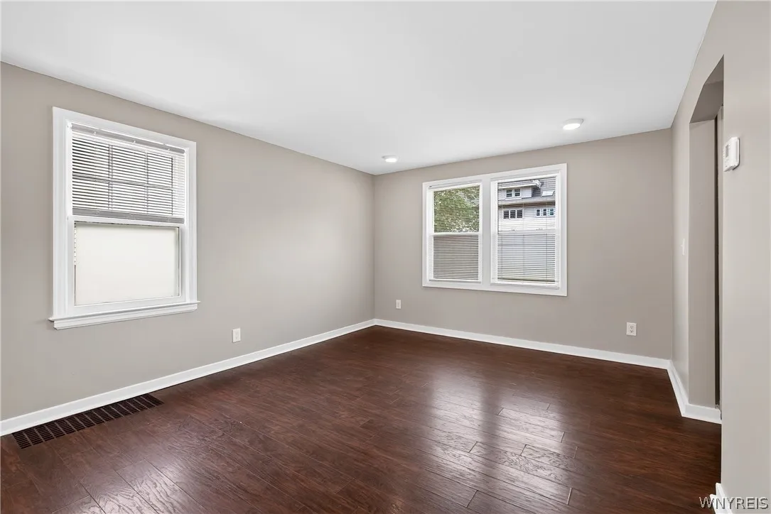 Right Apt. - Living Room