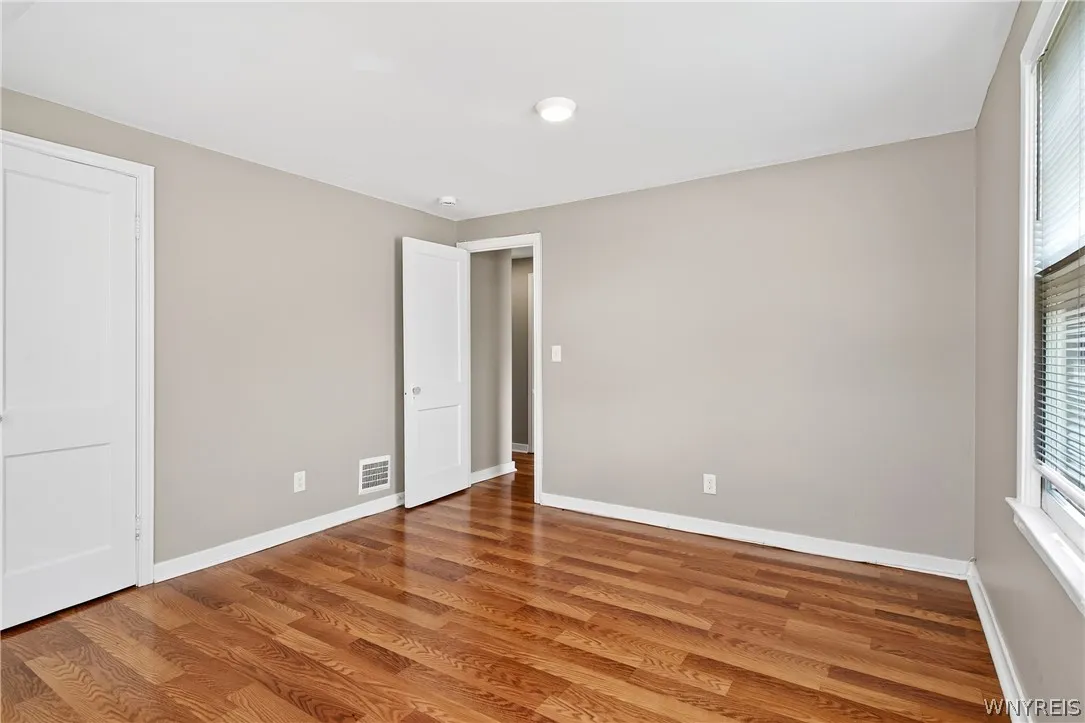 Right Apt. - Bedroom 1