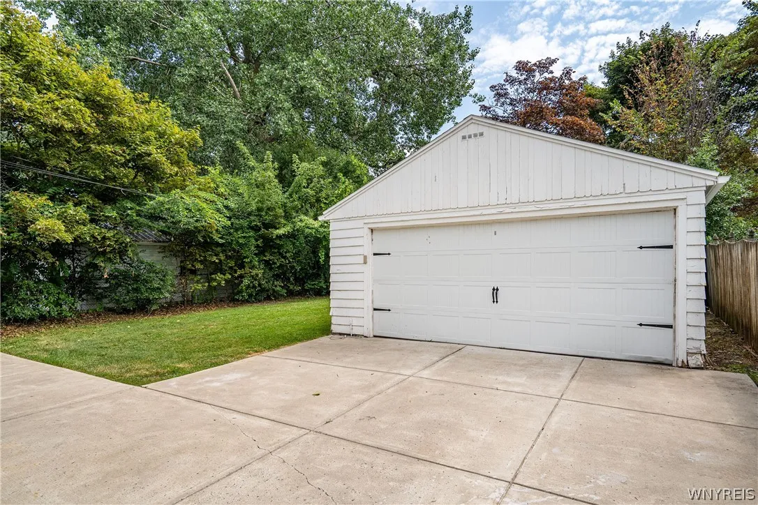 498 Linden Avenue, Buffalo, New York 14216, Buffalo, New York 14216, 4 Bedroom Bedrooms, ,2 BathroomBathrooms,Residential,For Sale,498 Linden Avenue, Buffalo, New York 14216,0,B1703224