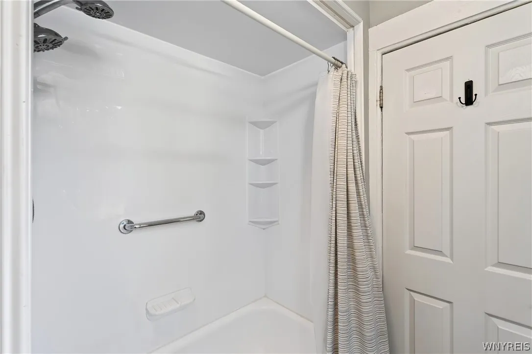 402 Jersey Street, Buffalo, New York 14213, Buffalo, New York 14213, 3 Bedroom Bedrooms, 7 Room Rooms,2 BathroomBathrooms,Residential,For Sale,402 Jersey Street, Buffalo, New York 14213,0,B1700568