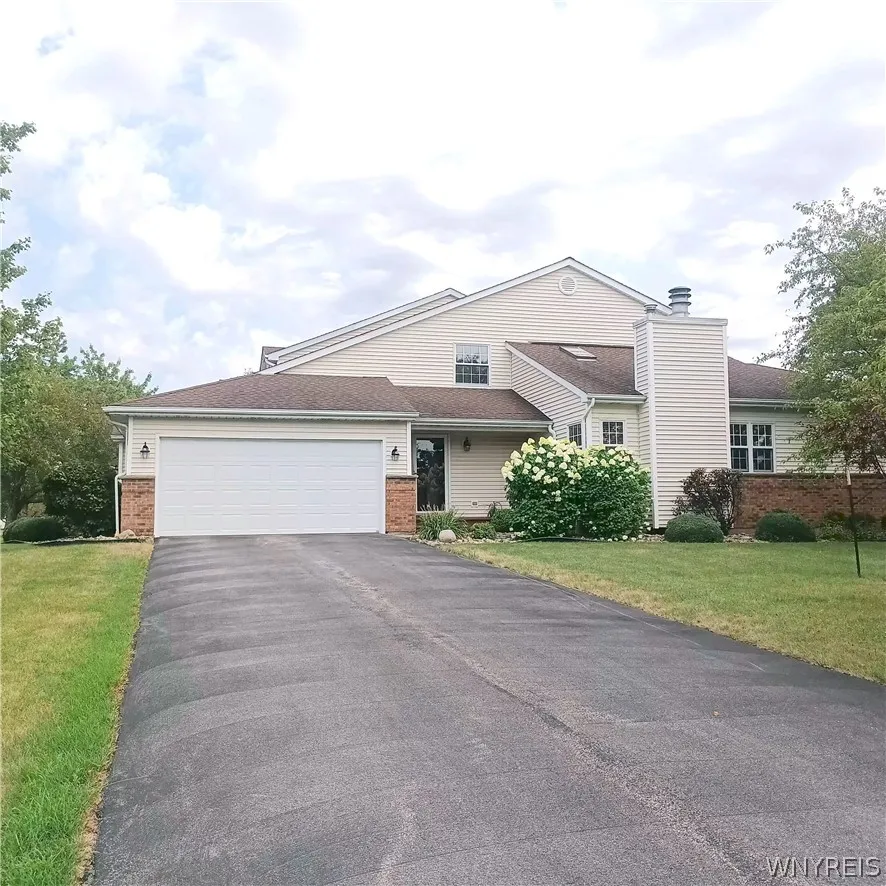 37 Hastings Drive, Orchard Park, New York 14127, Orchard Park, New York 14127, 3 Bedroom Bedrooms, 8 Room Rooms,2 BathroomBathrooms,Residential,Closed,37 Hastings Drive, Orchard Park, New York 14127,0,B1705702
