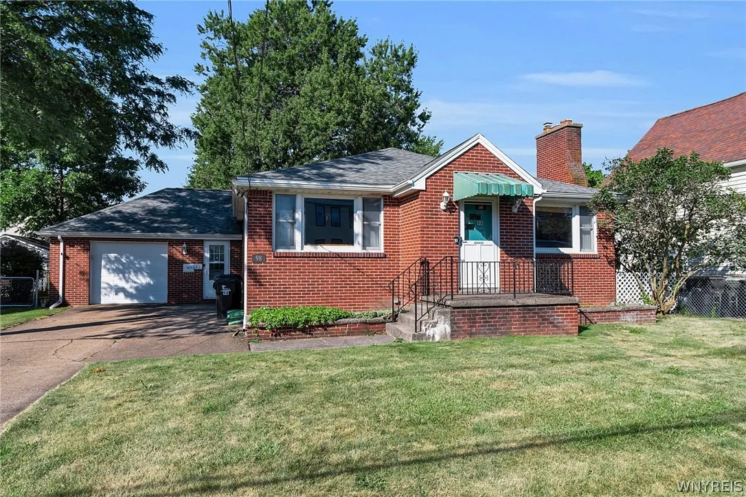 98 Irene Street, Tonawanda, New York 14207, Tonawanda, New York 14207, 3 Bedroom Bedrooms, 5 Room Rooms,1 BathroomBathrooms,Residential,Closed,98 Irene Street, Tonawanda, New York 14207,0,B1705925