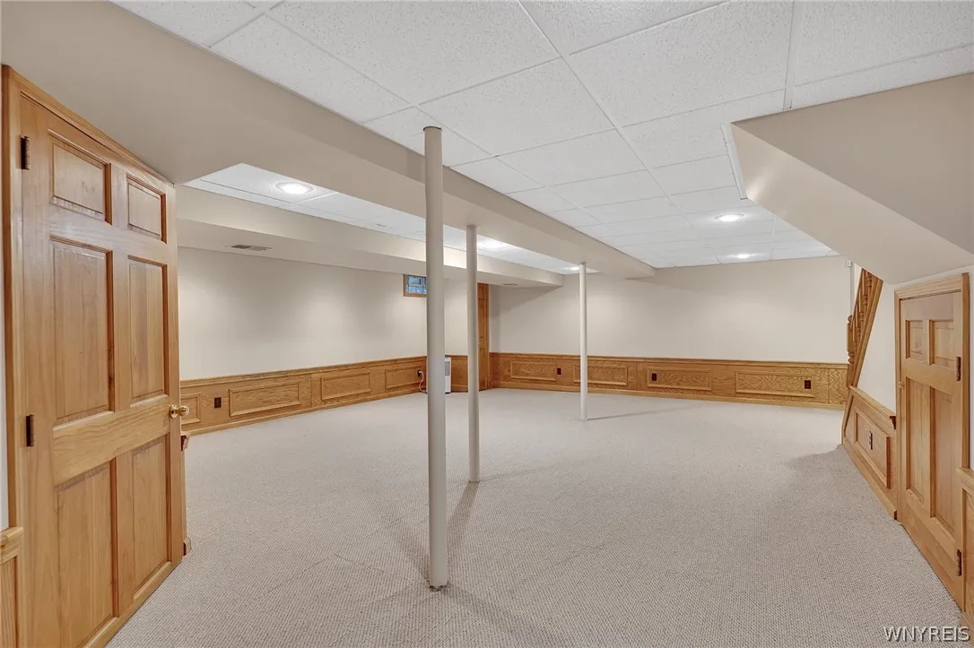 105 Tanglewood Drive West, Orchard Park, New York, Orchard Park, New York 14127, 5 Bedroom Bedrooms, 15 Room Rooms,2 BathroomBathrooms,Residential,For Sale,105 Tanglewood Drive West, Orchard Park, New York ,0,B1704337