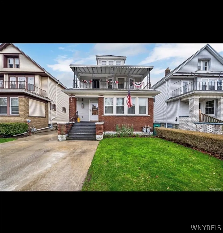 122 Stratford Road 1, Buffalo, New York 14216, Buffalo, New York 14216, 3 Bedroom Bedrooms, 7 Room Rooms,1 BathroomBathrooms,Residential Lease,Closed,122 Stratford Road 1, Buffalo, New York 14216,0,B1705289