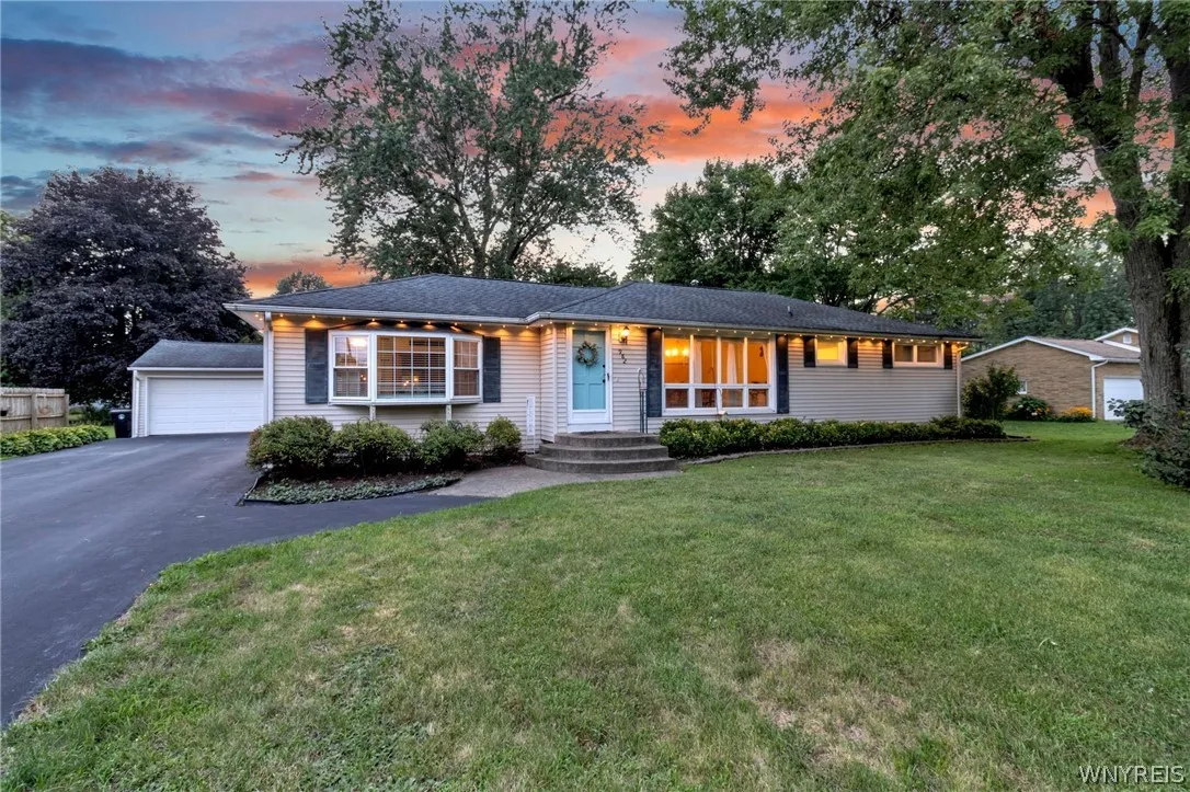 982 Two Rod Road, Alden, New York 14004, Alden, New York 14004, 3 Bedroom Bedrooms, 7 Room Rooms,1 BathroomBathrooms,Residential,Closed,982 Two Rod Road, Alden, New York 14004,0,B1706431