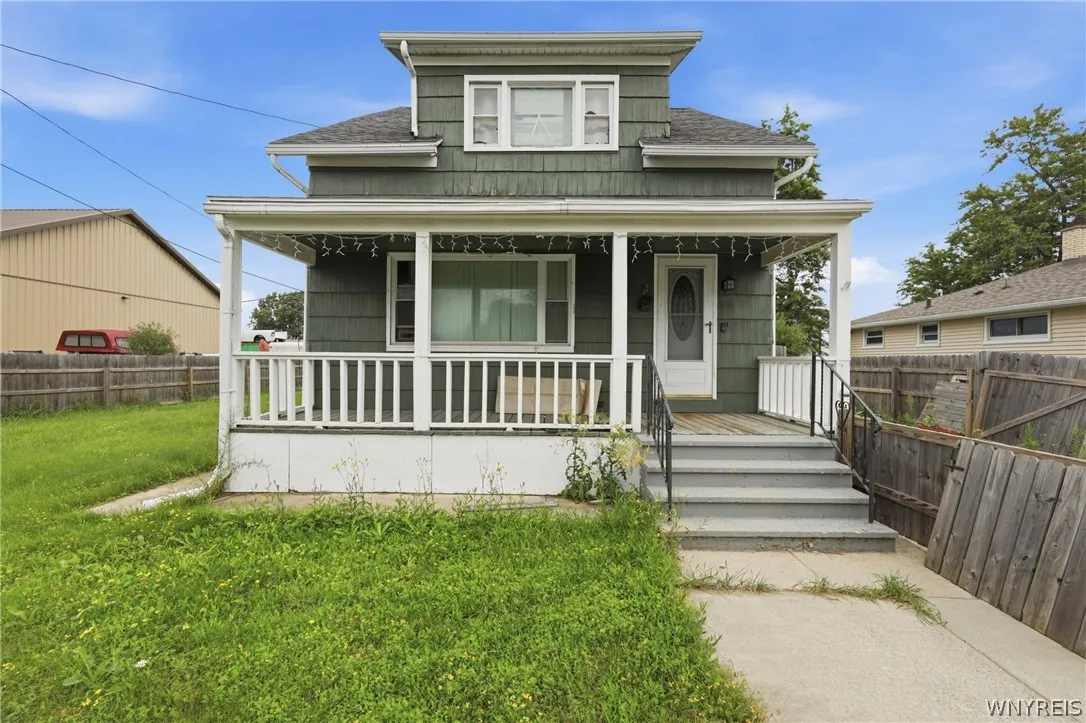 120 Dupont Avenue, Tonawanda, New York 14150, Tonawanda, New York 14150, 5 Bedroom Bedrooms, 8 Room Rooms,1 BathroomBathrooms,Residential,For Sale,120 Dupont Avenue, Tonawanda, New York 14150,0,B1706835
