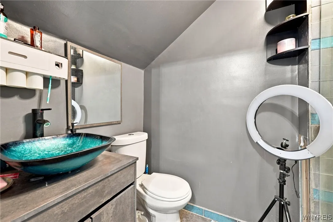 120 Dupont Avenue, Tonawanda, New York 14150, Tonawanda, New York 14150, 5 Bedroom Bedrooms, 8 Room Rooms,1 BathroomBathrooms,Residential,For Sale,120 Dupont Avenue, Tonawanda, New York 14150,0,B1706835