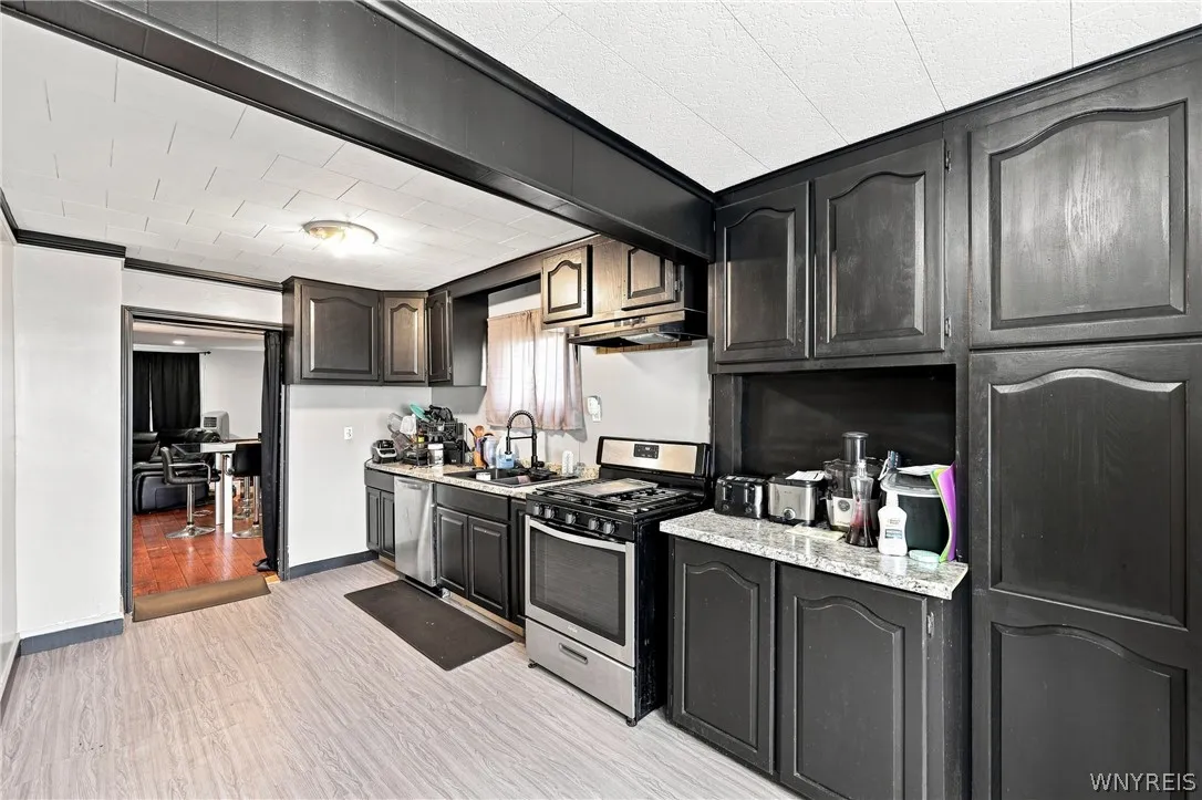 120 Dupont Avenue, Tonawanda, New York 14150, Tonawanda, New York 14150, 5 Bedroom Bedrooms, 8 Room Rooms,1 BathroomBathrooms,Residential,For Sale,120 Dupont Avenue, Tonawanda, New York 14150,0,B1706835