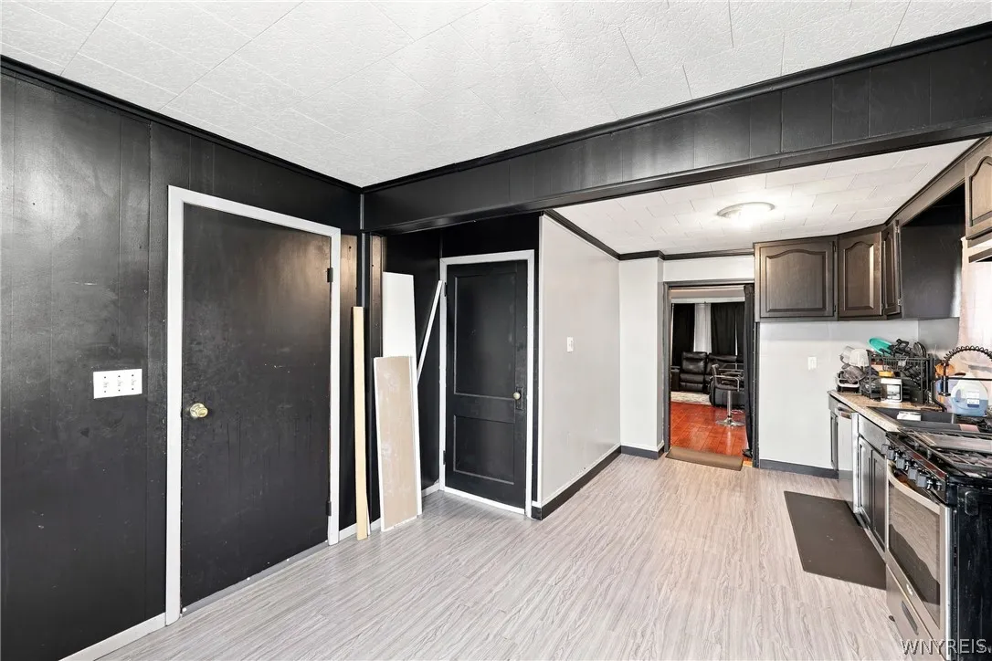 120 Dupont Avenue, Tonawanda, New York 14150, Tonawanda, New York 14150, 5 Bedroom Bedrooms, 8 Room Rooms,1 BathroomBathrooms,Residential,For Sale,120 Dupont Avenue, Tonawanda, New York 14150,0,B1706835