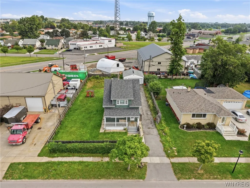 120 Dupont Avenue, Tonawanda, New York 14150, Tonawanda, New York 14150, 5 Bedroom Bedrooms, 8 Room Rooms,1 BathroomBathrooms,Residential,For Sale,120 Dupont Avenue, Tonawanda, New York 14150,0,B1706835