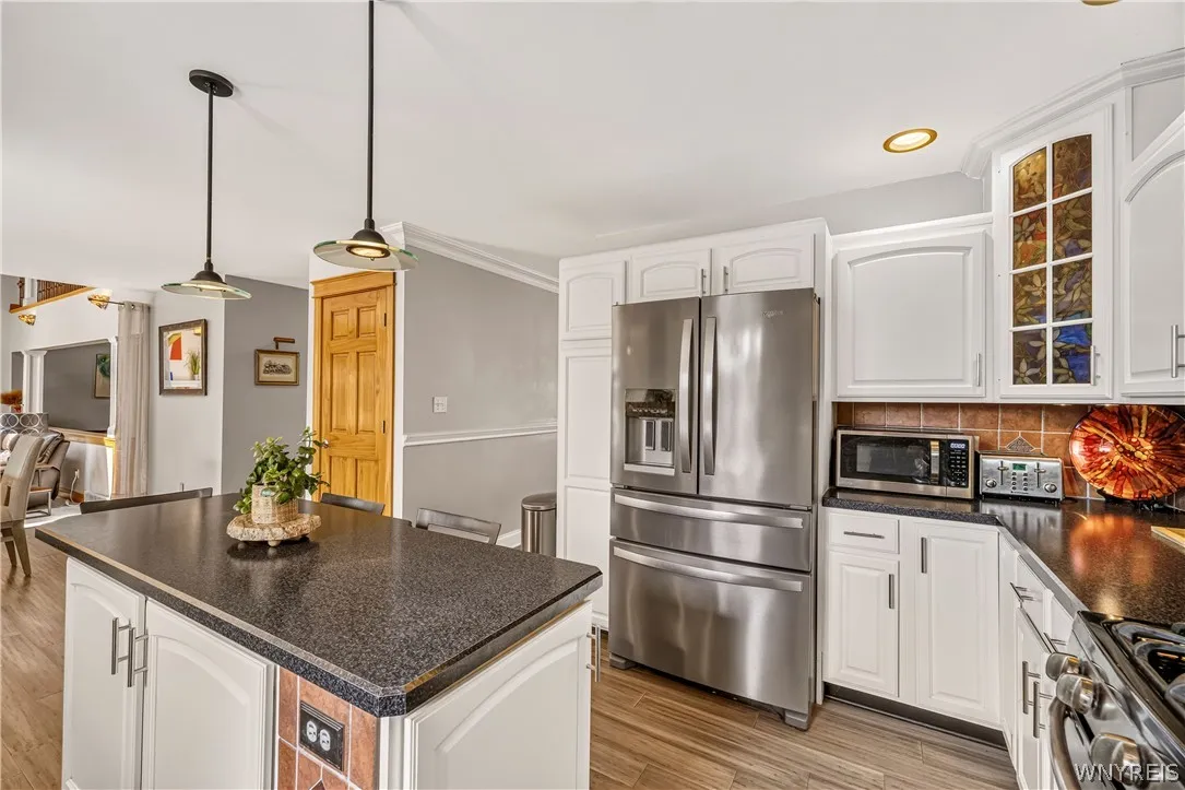 243 South Lane, Grand Island, New York 14072, Grand Island, New York 14072, 4 Bedroom Bedrooms, 12 Room Rooms,2 BathroomBathrooms,Residential,For Sale,243 South Lane, Grand Island, New York 14072,0,B1706520