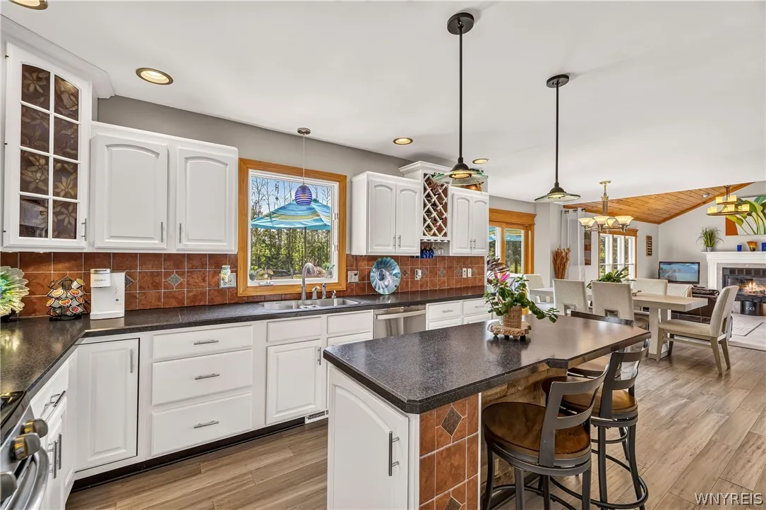 243 South Lane, Grand Island, New York 14072, Grand Island, New York 14072, 4 Bedroom Bedrooms, 12 Room Rooms,2 BathroomBathrooms,Residential,For Sale,243 South Lane, Grand Island, New York 14072,0,B1706520