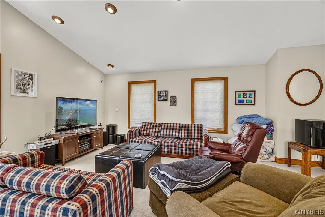 243 South Lane, Grand Island, New York 14072, Grand Island, New York 14072, 4 Bedroom Bedrooms, 12 Room Rooms,2 BathroomBathrooms,Residential,For Sale,243 South Lane, Grand Island, New York 14072,0,B1706520