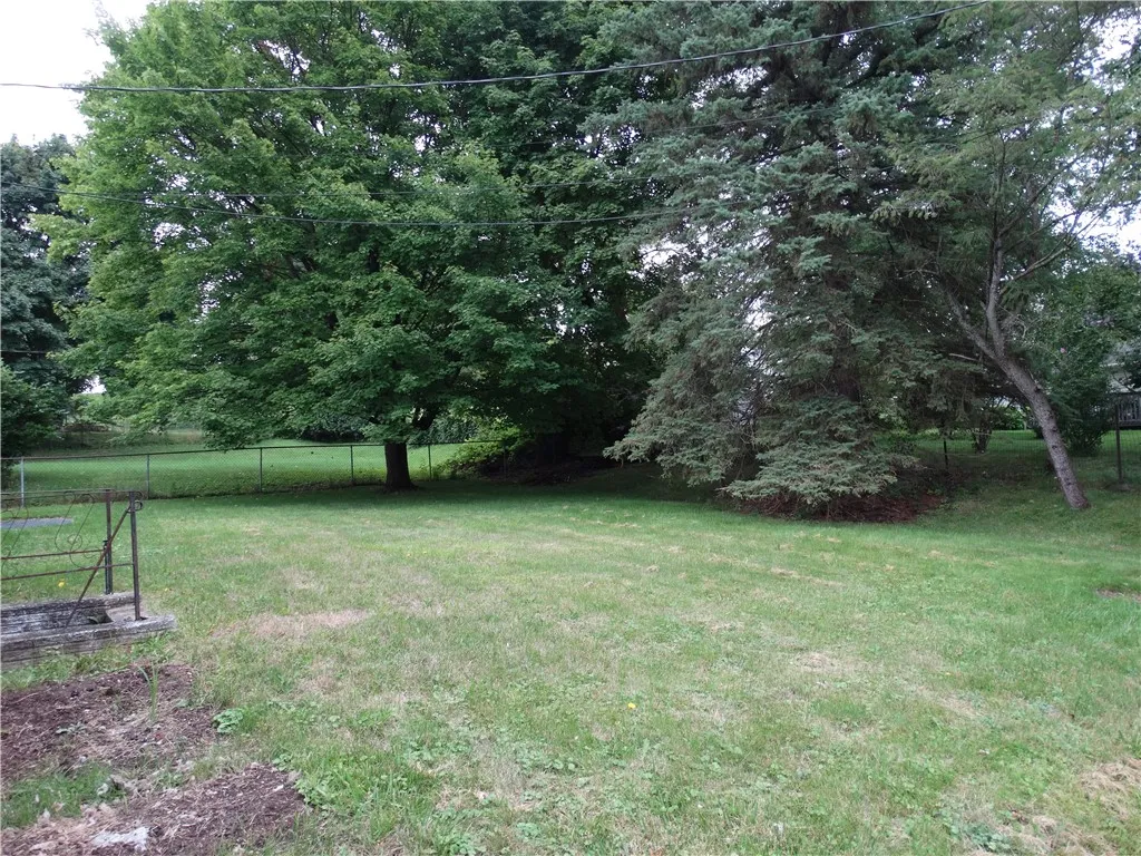 1315 Lehigh Station Road, Henrietta, New York 1446, Henrietta, New York 14467, 3 Bedroom Bedrooms, 8 Room Rooms,1 BathroomBathrooms,Residential,For Sale,1315 Lehigh Station Road, Henrietta, New York 1446,0,R1707072