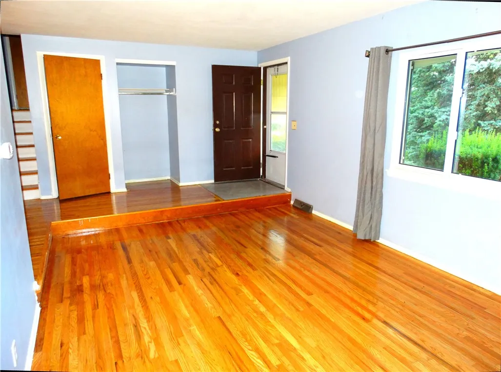 1315 Lehigh Station Road, Henrietta, New York 1446, Henrietta, New York 14467, 3 Bedroom Bedrooms, 8 Room Rooms,1 BathroomBathrooms,Residential,For Sale,1315 Lehigh Station Road, Henrietta, New York 1446,0,R1707072