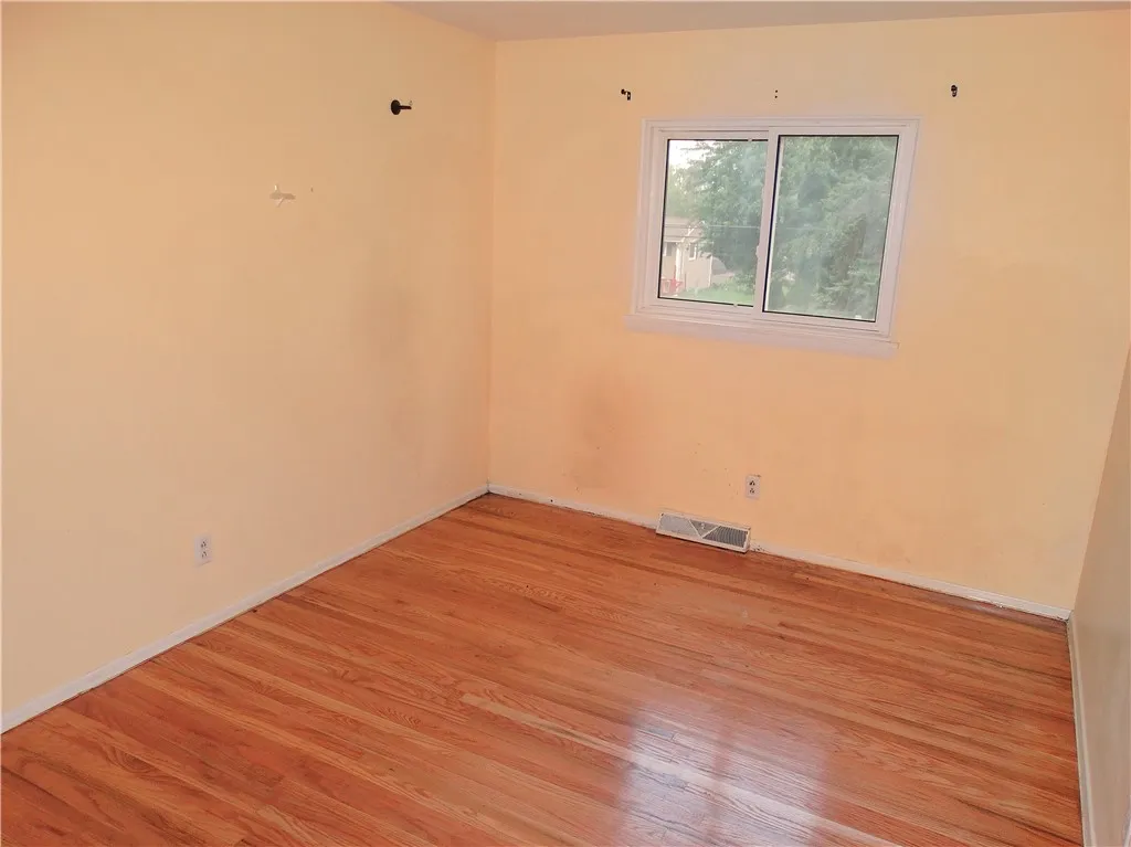 1315 Lehigh Station Road, Henrietta, New York 1446, Henrietta, New York 14467, 3 Bedroom Bedrooms, 8 Room Rooms,1 BathroomBathrooms,Residential,For Sale,1315 Lehigh Station Road, Henrietta, New York 1446,0,R1707072