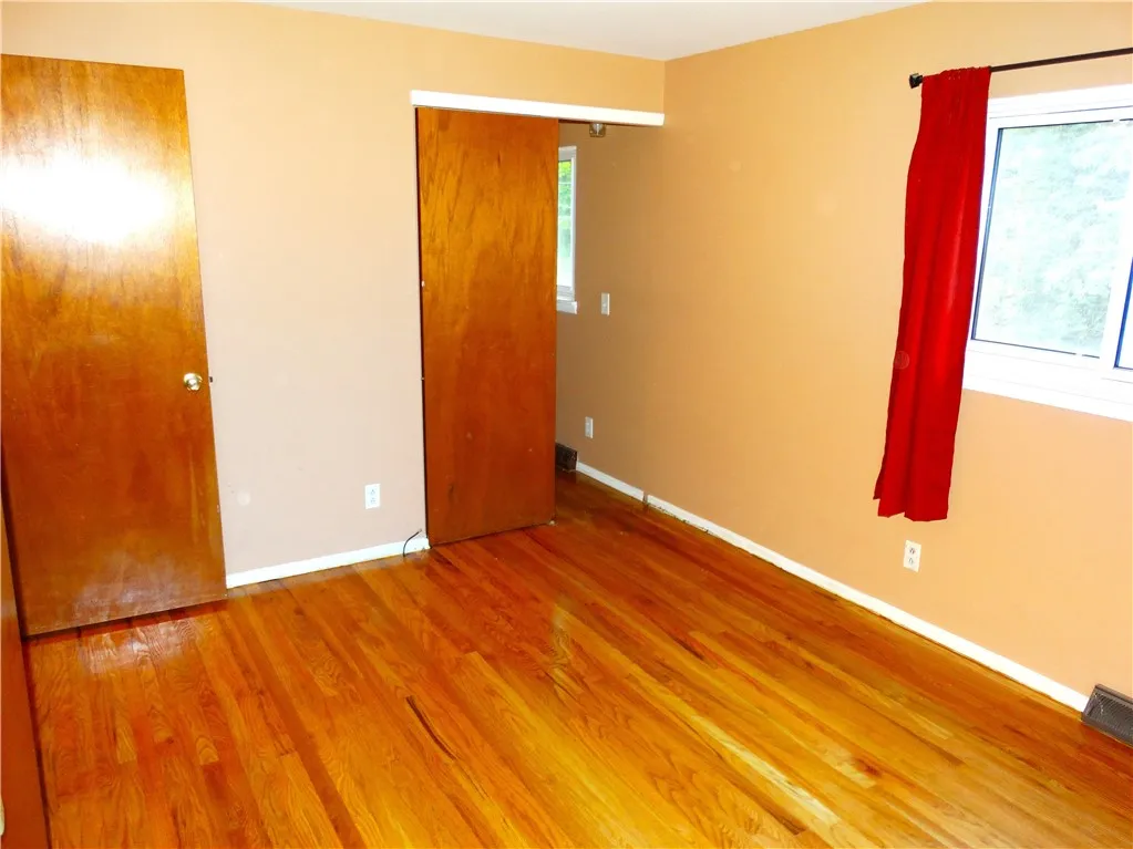 1315 Lehigh Station Road, Henrietta, New York 1446, Henrietta, New York 14467, 3 Bedroom Bedrooms, 8 Room Rooms,1 BathroomBathrooms,Residential,For Sale,1315 Lehigh Station Road, Henrietta, New York 1446,0,R1707072