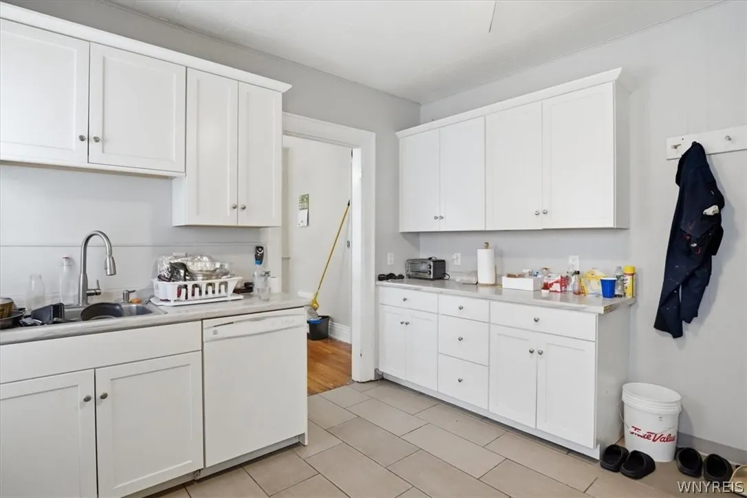 41 Arkansas Street, Buffalo, New York 14213, Buffalo, New York 14213, 6 Bedroom Bedrooms, ,2 BathroomBathrooms,Residential,For Sale,41 Arkansas Street, Buffalo, New York 14213,0,B1706659