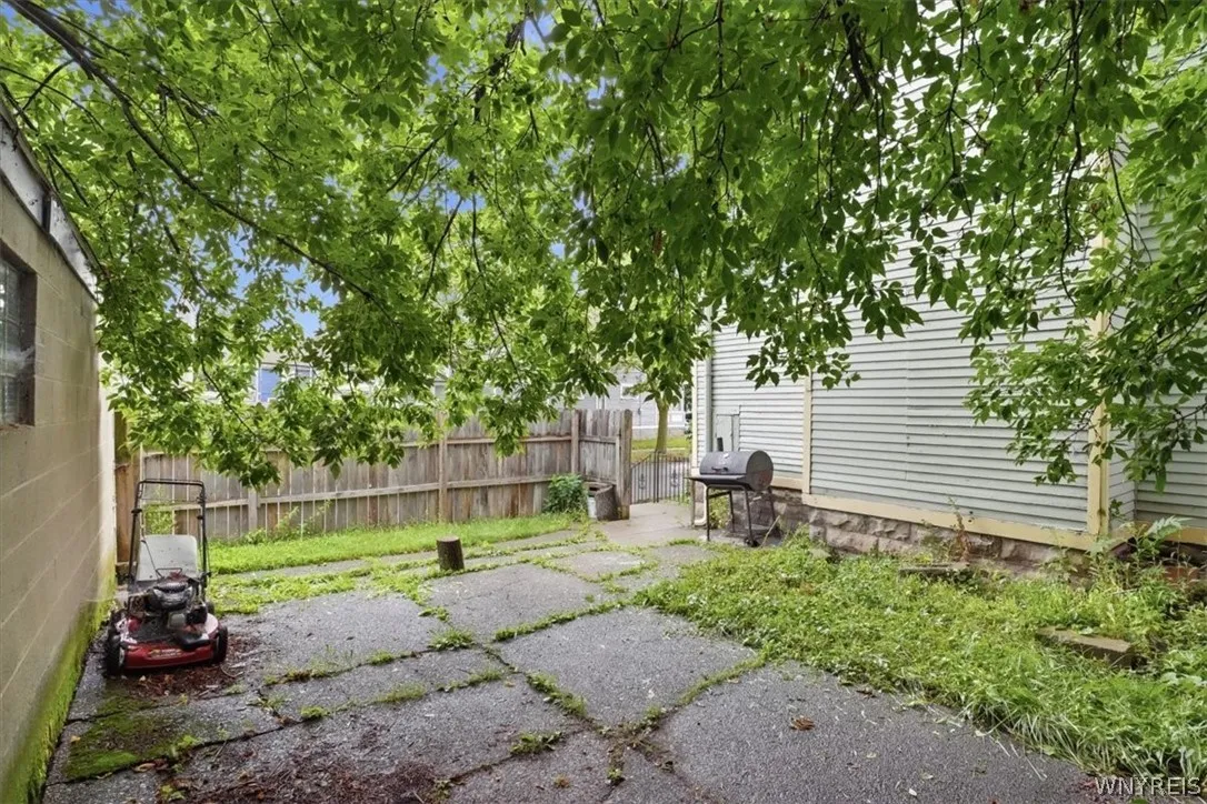 41 Arkansas Street, Buffalo, New York 14213, Buffalo, New York 14213, 6 Bedroom Bedrooms, ,2 BathroomBathrooms,Residential,For Sale,41 Arkansas Street, Buffalo, New York 14213,0,B1706659
