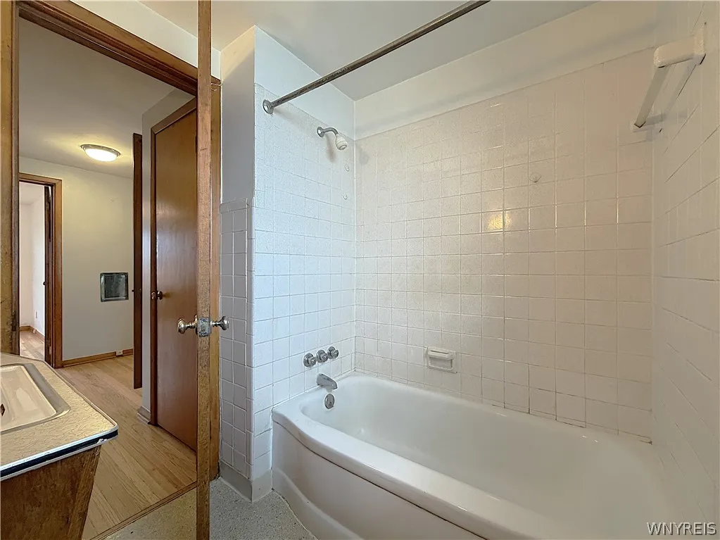 72 Nicholson Street, Buffalo, New York 14214, Buffalo, New York 14214, 5 Bedroom Bedrooms, ,2 BathroomBathrooms,Residential,For Sale,72 Nicholson Street, Buffalo, New York 14214,0,B1706103