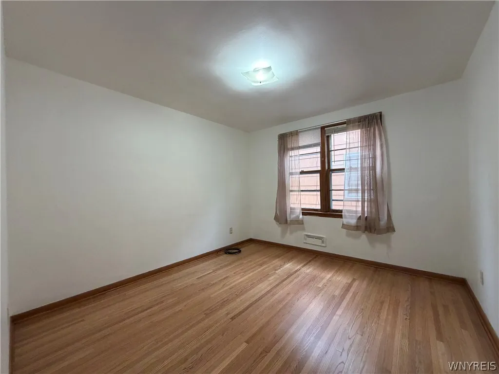 72 Nicholson Street, Buffalo, New York 14214, Buffalo, New York 14214, 5 Bedroom Bedrooms, ,2 BathroomBathrooms,Residential,For Sale,72 Nicholson Street, Buffalo, New York 14214,0,B1706103