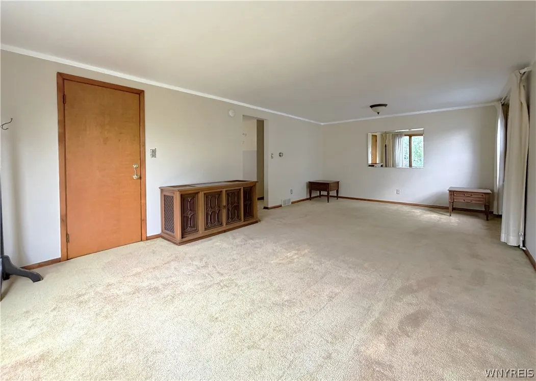 72 Nicholson Street, Buffalo, New York 14214, Buffalo, New York 14214, 5 Bedroom Bedrooms, ,2 BathroomBathrooms,Residential,For Sale,72 Nicholson Street, Buffalo, New York 14214,0,B1706103