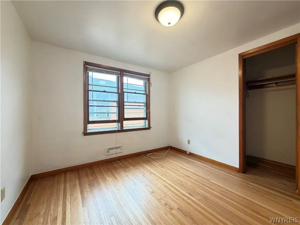 72 Nicholson Street, Buffalo, New York 14214, Buffalo, New York 14214, 5 Bedroom Bedrooms, ,2 BathroomBathrooms,Residential,For Sale,72 Nicholson Street, Buffalo, New York 14214,0,B1706103