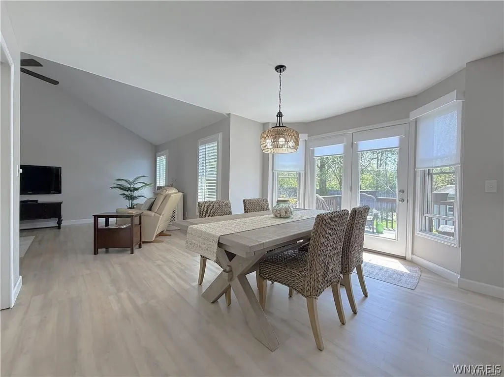 1366 Evergreen Drive, Hamburg, New York 14085, Hamburg, New York 14085, 3 Bedroom Bedrooms, 6 Room Rooms,2 BathroomBathrooms,Residential,For Sale,1366 Evergreen Drive, Hamburg, New York 14085,0,B1707201