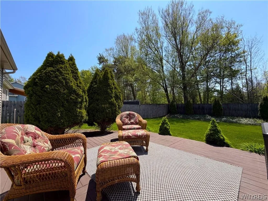 1366 Evergreen Drive, Hamburg, New York 14085, Hamburg, New York 14085, 3 Bedroom Bedrooms, 6 Room Rooms,2 BathroomBathrooms,Residential,For Sale,1366 Evergreen Drive, Hamburg, New York 14085,0,B1707201