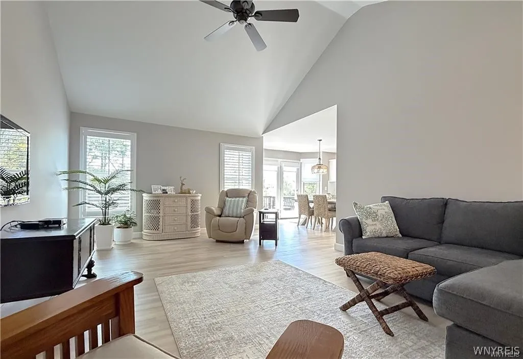 1366 Evergreen Drive, Hamburg, New York 14085, Hamburg, New York 14085, 3 Bedroom Bedrooms, 6 Room Rooms,2 BathroomBathrooms,Residential,For Sale,1366 Evergreen Drive, Hamburg, New York 14085,0,B1707201