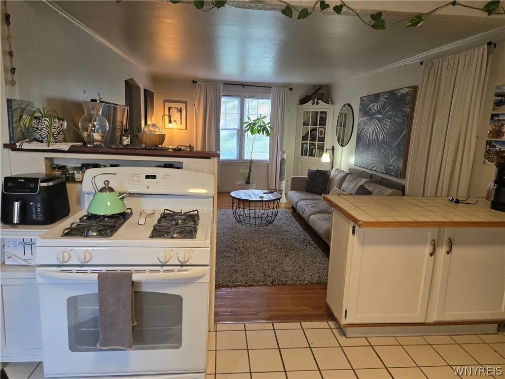 615 Starin Avenue, Buffalo, New York 14216, Buffalo, New York 14216, 4 Bedroom Bedrooms, ,2 BathroomBathrooms,Residential,For Sale,615 Starin Avenue, Buffalo, New York 14216,0,B1708007