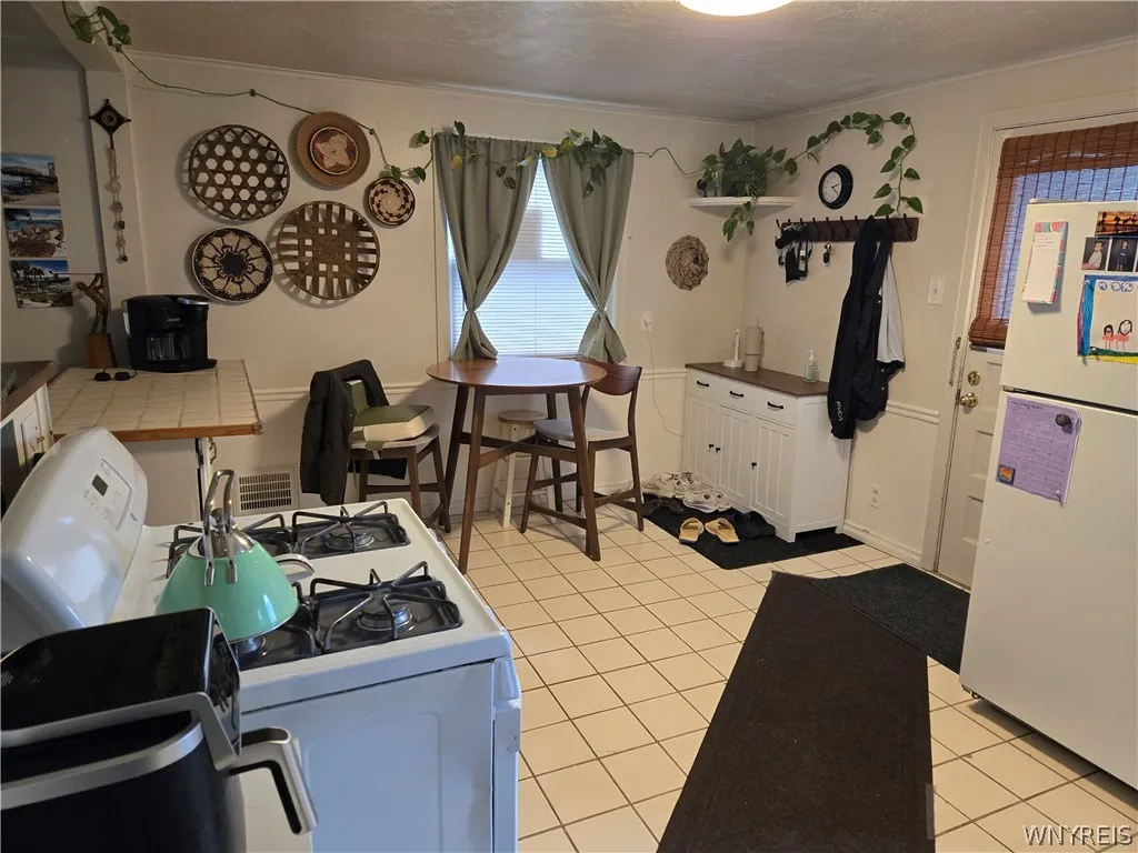 615 Starin Avenue, Buffalo, New York 14216, Buffalo, New York 14216, 4 Bedroom Bedrooms, ,2 BathroomBathrooms,Residential,For Sale,615 Starin Avenue, Buffalo, New York 14216,0,B1708007