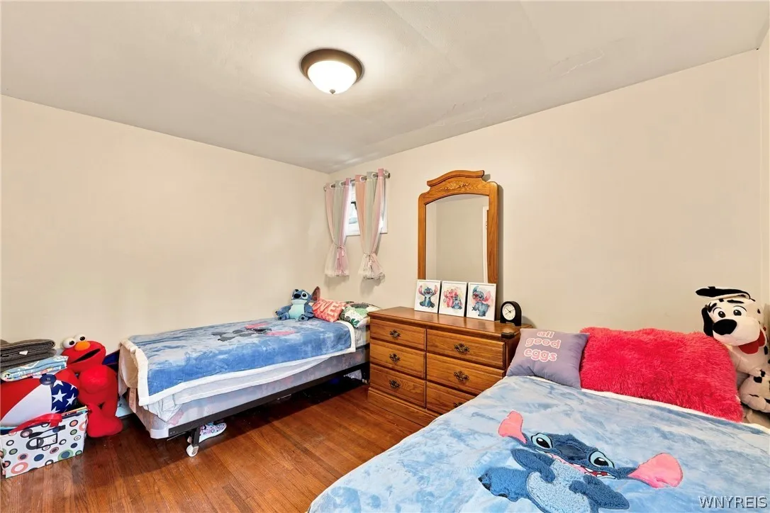 8730 Sunset Drive, Clarence, New York 14221, Clarence, New York 14221, 3 Bedroom Bedrooms, 6 Room Rooms,1 BathroomBathrooms,Residential,For Sale,8730 Sunset Drive, Clarence, New York 14221,0,B1708249