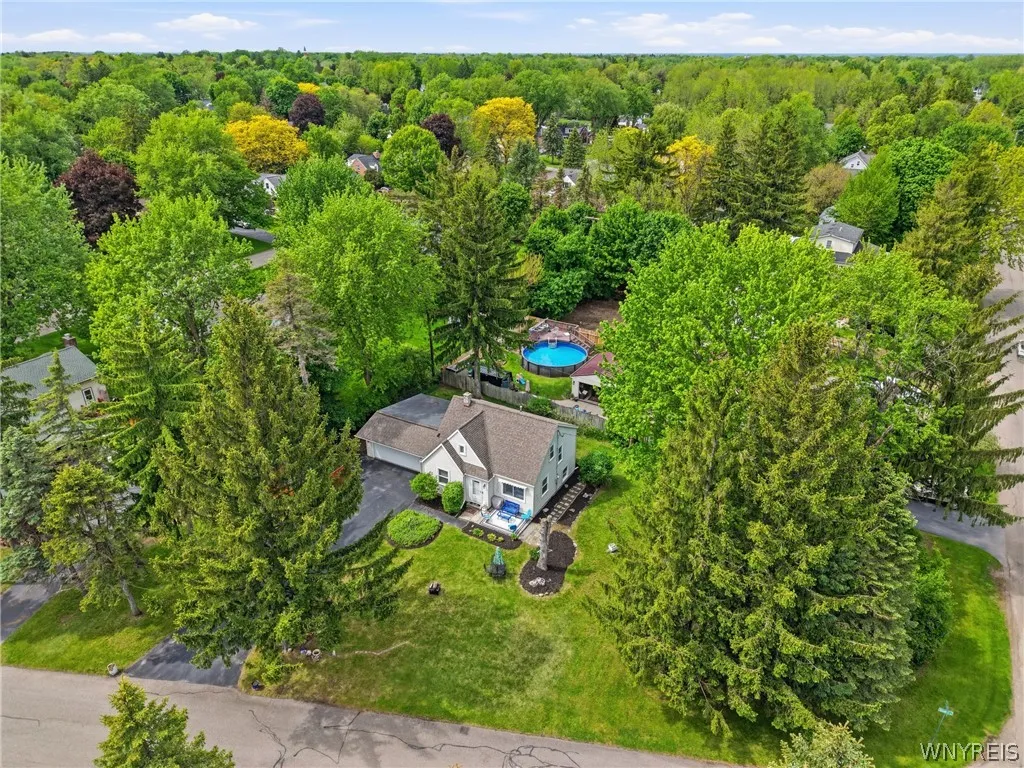 8730 Sunset Drive, Clarence, New York 14221, Clarence, New York 14221, 3 Bedroom Bedrooms, 6 Room Rooms,1 BathroomBathrooms,Residential,For Sale,8730 Sunset Drive, Clarence, New York 14221,0,B1708249